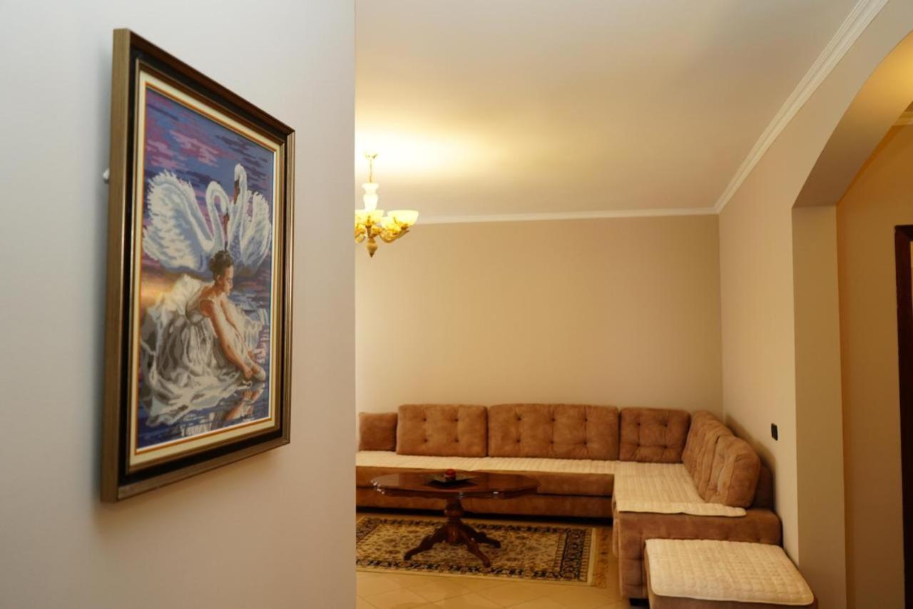 New Bazaar Bliss Apartamento Tirana Exterior foto