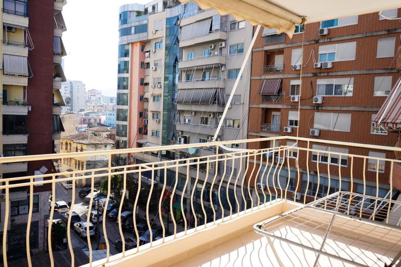New Bazaar Bliss Apartamento Tirana Exterior foto